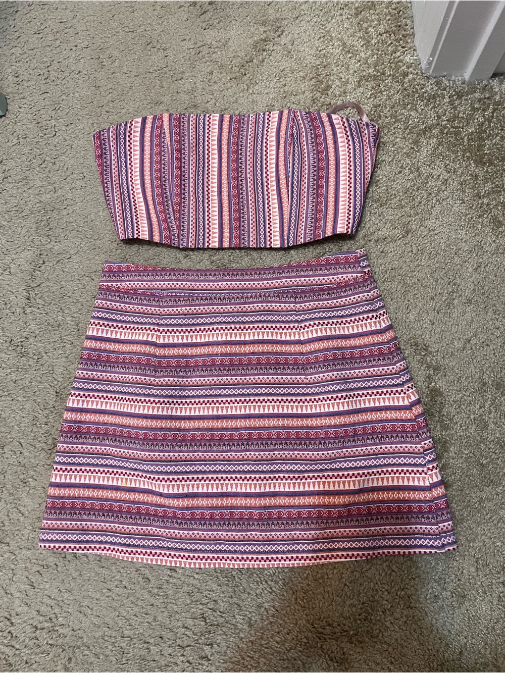L’Atiste by Amy 2 Pc Aztec Pattern Set Size Small